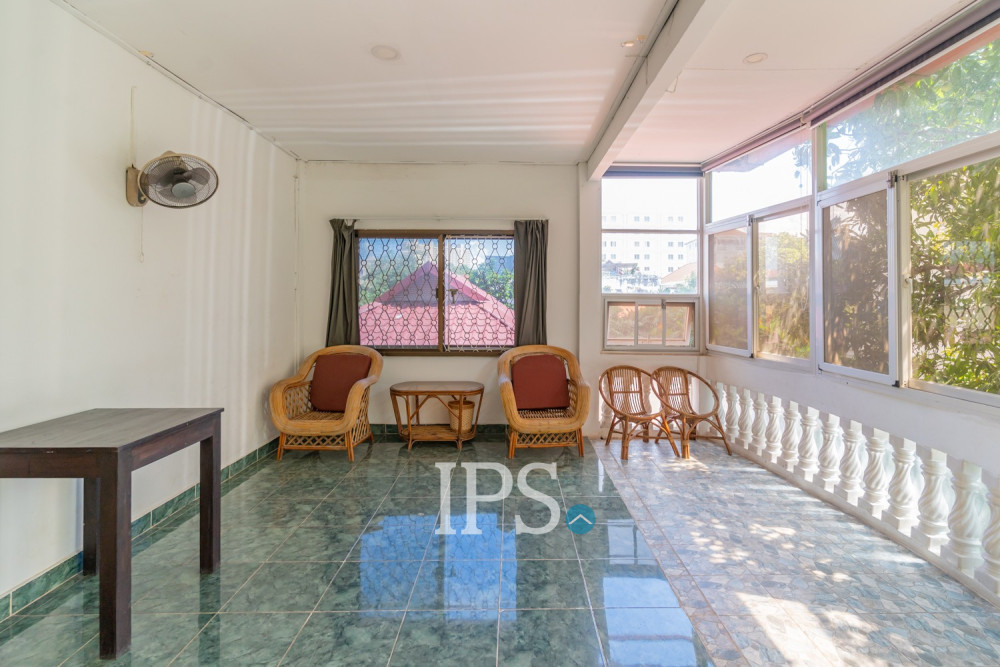 4 Bedroom Townhouse For Rent - Tonle Bassac, Phnom Penh - Image 5