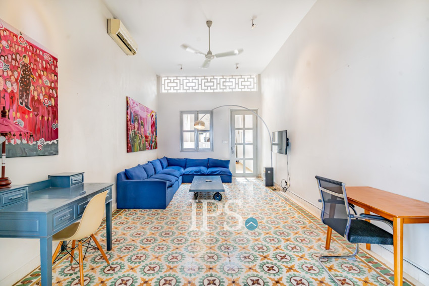 Renovated 3 Bedroom Apartment For Rent - Phsar Kandal 1, Phnom Penh