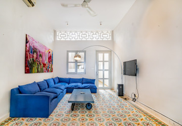 Renovated 3 Bedroom Apartment For Rent - Phsar Kandal 1, Phnom Penh thumbnail