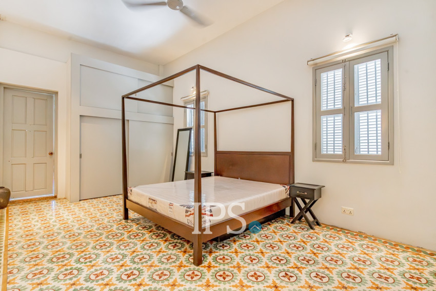 Renovated 3 Bedroom Apartment For Rent - Phsar Kandal 1, Phnom Penh