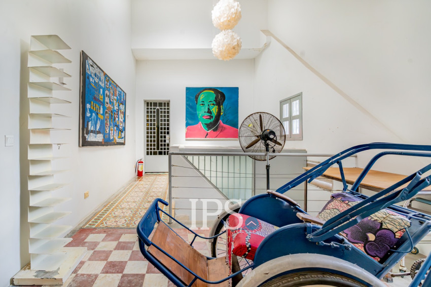 Renovated 3 Bedroom Apartment For Rent - Phsar Kandal 1, Phnom Penh