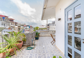 Renovated 3 Bedroom Apartment For Rent - Phsar Kandal 1, Phnom Penh thumbnail