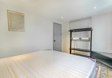 Renovated 3 Bedroom Apartment For Rent - Phsar Kandal 1, Phnom Penh thumbnail