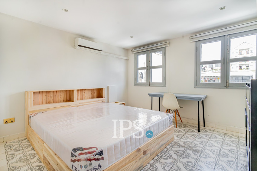 Renovated 3 Bedroom Apartment For Rent - Phsar Kandal 1, Phnom Penh