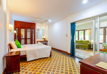 8 Bedroom Vacation Rental Villas For Rent - Sala Kamreuk, Siem Reap thumbnail