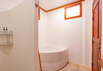 8 Bedroom Vacation Rental Villas For Rent - Sala Kamreuk, Siem Reap thumbnail