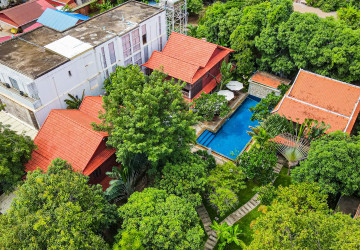 8 Bedroom Vacation Rental Villas For Rent - Sala Kamreuk, Siem Reap thumbnail