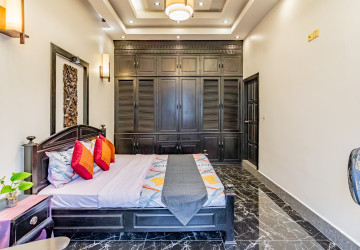 2 Bedroom Serviced Apartment For Rent - Chakto Mukh, Phnom Penh thumbnail
