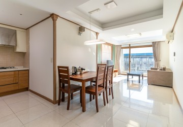 1 Bedroom Condo For Rent - De Castle Royal, BKK1, Phnom Penh thumbnail