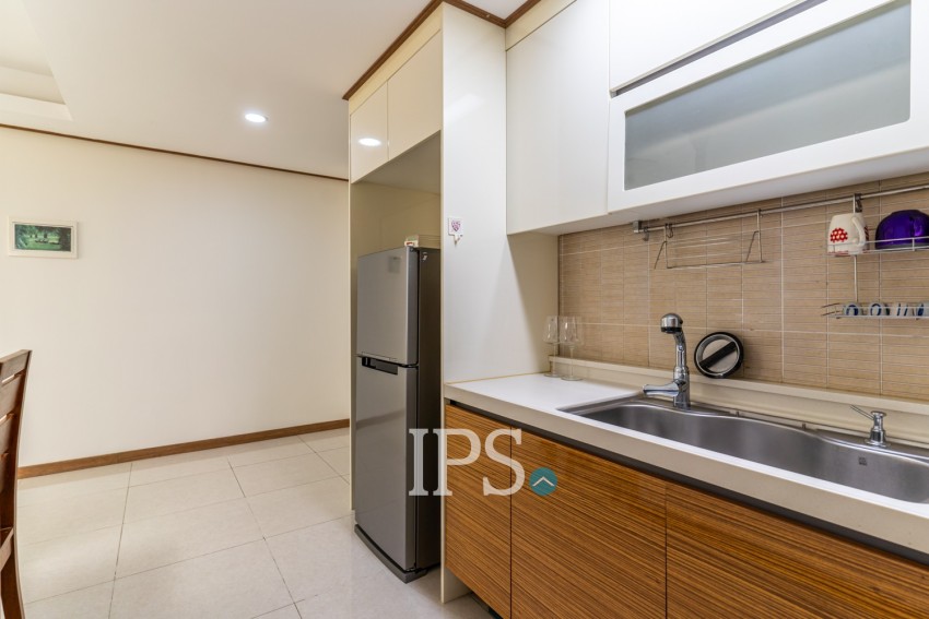 1 Bedroom Condo For Rent - De Castle Royal, BKK1, Phnom Penh