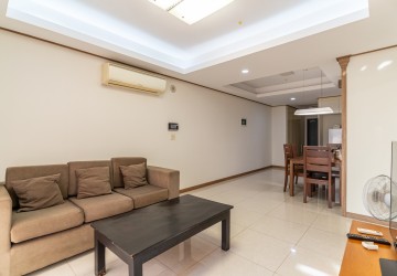 1 Bedroom Condo For Rent - De Castle Royal, BKK1, Phnom Penh thumbnail