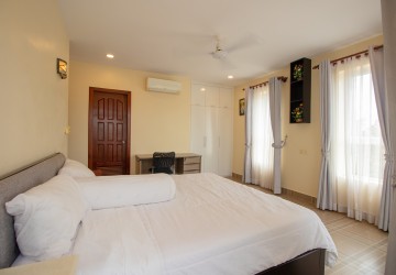 2 Bedrooms Apartment For Rent - Svay Dangkum, Siem Reap thumbnail