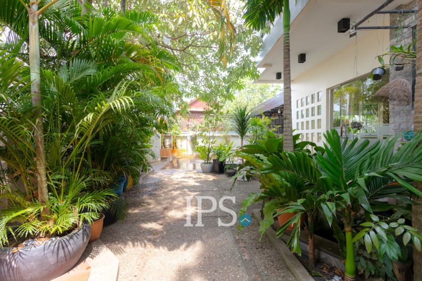 2 Bedrooms Apartment For Rent - Svay Dangkum, Siem Reap