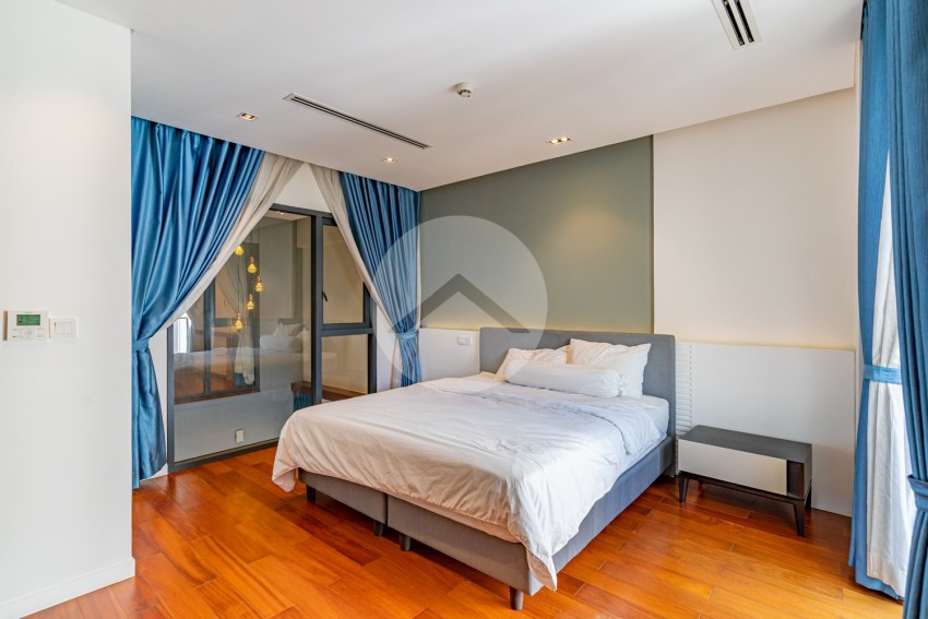 2 Bedroom Serviced Duplex Apartment For Rent -  Boeung Trabek, Phnom Penh