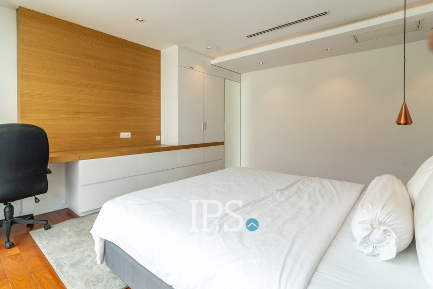 3 Bedroom Serviced Apartment For Rent - Boeung Trabek, Phnom Penh