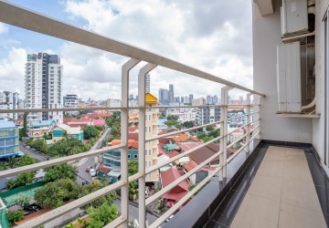 3 Bedrooms Serviced Apartment For Rent - Toul Kork-Phnom Penh thumbnail