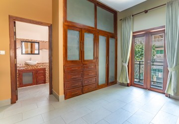 4 Bedroom Villa For Rent - Beoung Tumpun 1, Phnom Penh thumbnail