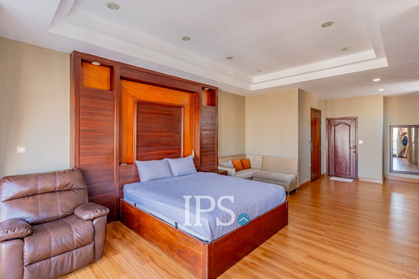 3 Bedroom Serviced Apartment for Rent - Toul Tum Poung 1, Phnom Penh
