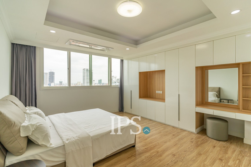 2 Bedroom Serviced Apartment For Rent - BKK1, Phnom Penh