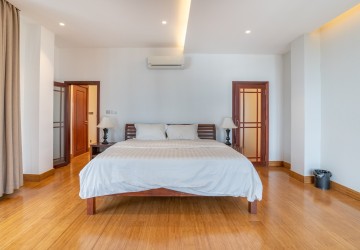 3 Bedroom Penthouse  For Rent - BKK1, Phnom Penh thumbnail