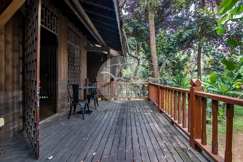 3 Bedroom Wooden Villa For Rent -  Preaek Lieb, Phnom Penh