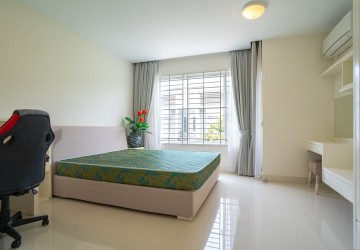 3 Bedroom Townhouse For Rent -Borey Penghouth, Chbar Ampov, Phnom Penh thumbnail