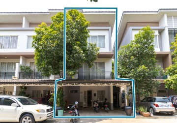 3 Bedroom Townhouse For Rent -Borey Penghouth, Chbar Ampov, Phnom Penh thumbnail