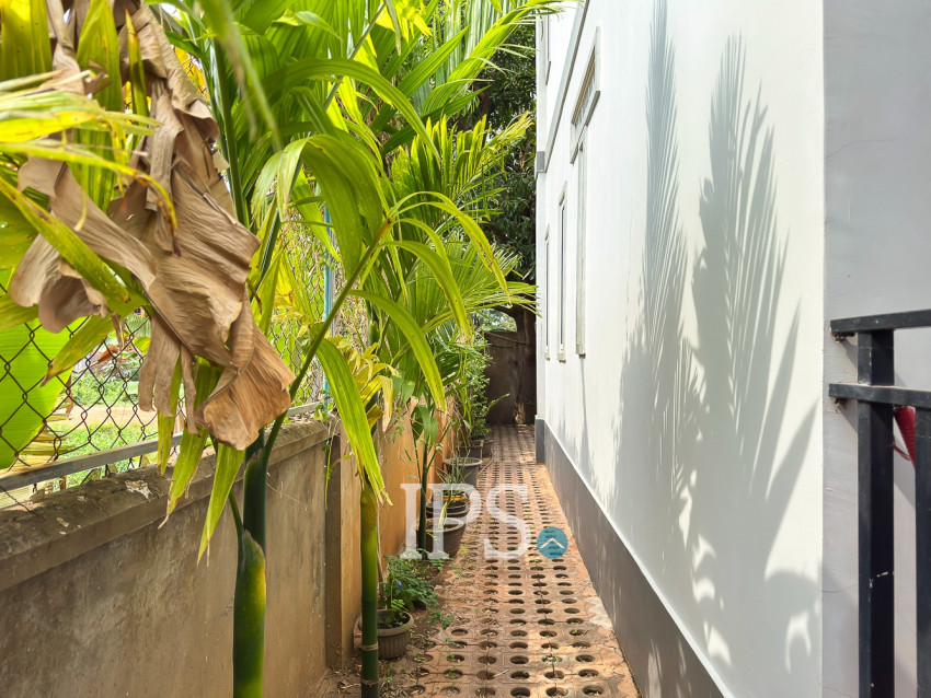 2 Bedroom House For Rent - Sala Kamreuk, Siem Reap
