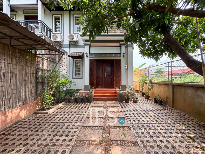 2 Bedroom House For Rent - Sala Kamreuk, Siem Reap