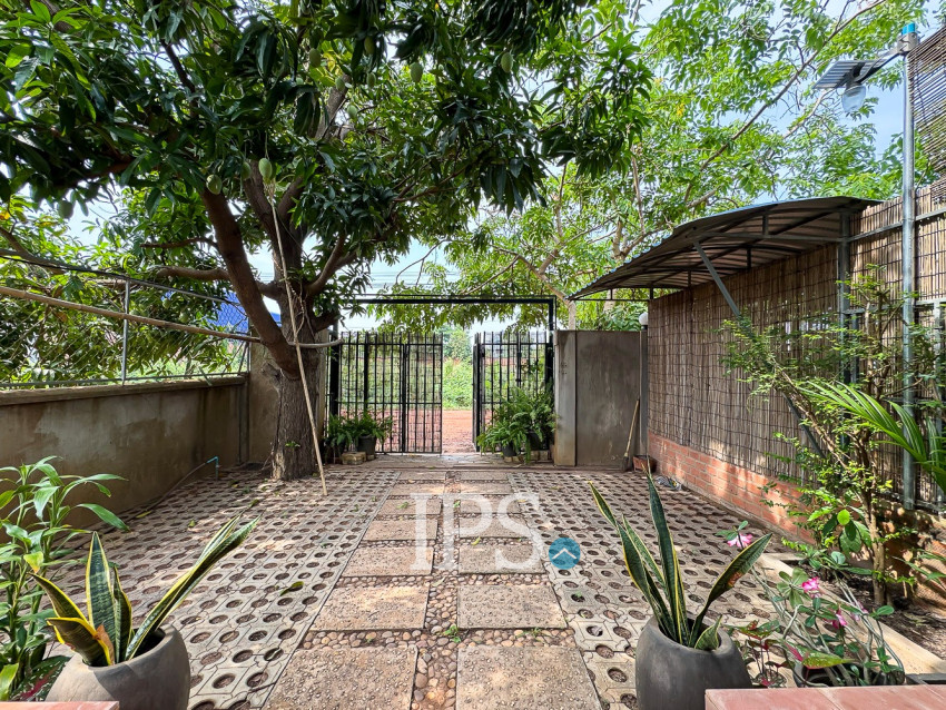 2 Bedroom House For Rent - Sala Kamreuk, Siem Reap