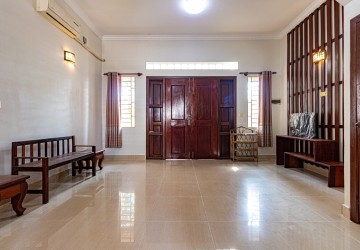 2 Bedroom Flat For Rent - Sala Kamreuk, Siem Reap thumbnail