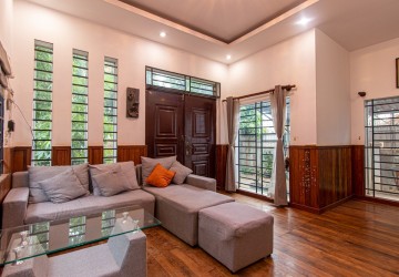 4 Bedroom Villa For Rent - Sala Kamreuk, Siem Reap thumbnail