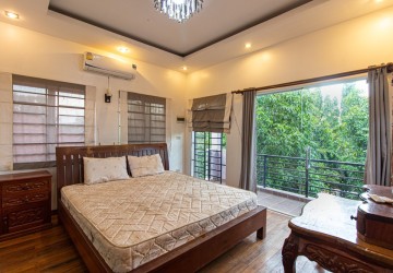 4 Bedroom Villa For Rent - Sala Kamreuk, Siem Reap thumbnail