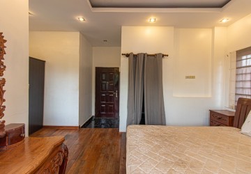 4 Bedroom Villa For Rent - Sala Kamreuk, Siem Reap thumbnail