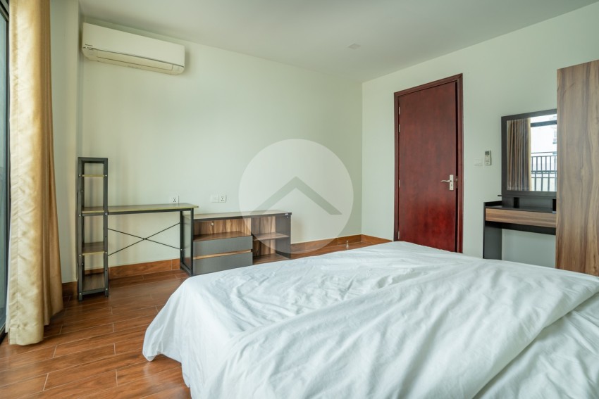 2 Bedroom Serviced Apartment  For Rent - Tonle Bassac, Phnom Penh