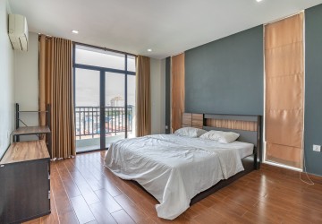 2 Bedroom Serviced Apartment  For Rent - Tonle Bassac, Phnom Penh thumbnail