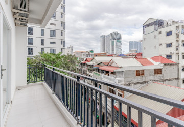 1 Bedroom Serviced Apartment For Rent - Tonle Bassac, Phnom Penh thumbnail