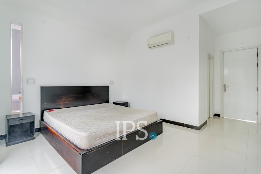 1 Bedroom Serviced Apartment For Rent - Tonle Bassac, Phnom Penh