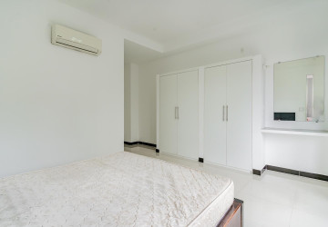 1 Bedroom Serviced Apartment For Rent - Tonle Bassac, Phnom Penh thumbnail