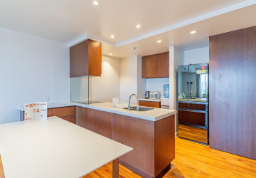 3 Bedroom Serviced Apartment For Rent - Chakto Mukh, Phnom Penh thumbnail