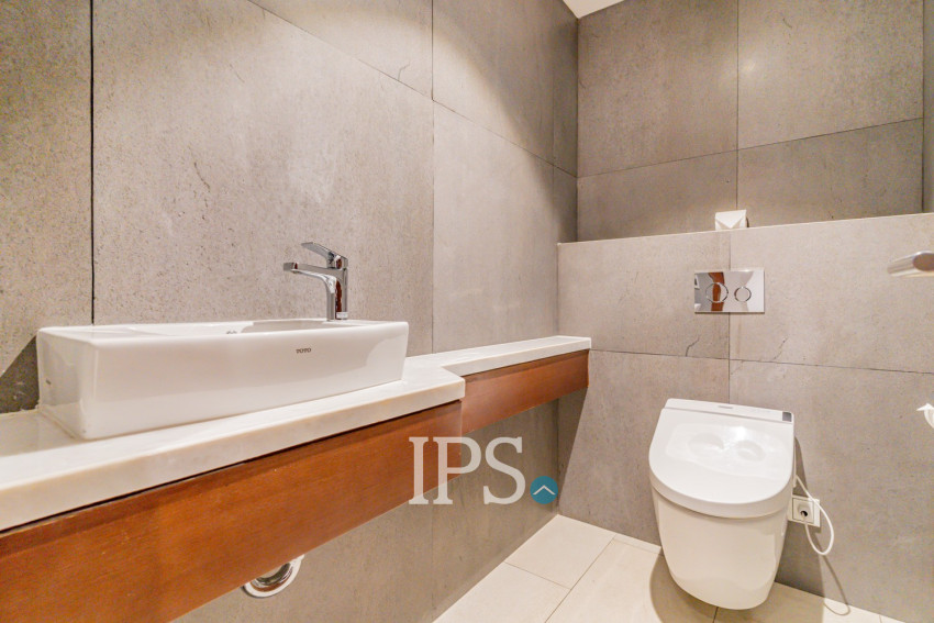 3 Bedroom Serviced Apartment For Rent - Chakto Mukh, Phnom Penh