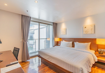 3 Bedroom Serviced Apartment For Rent - Chakto Mukh, Phnom Penh thumbnail