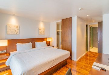 3 Bedroom Serviced Apartment For Rent - Chakto Mukh, Phnom Penh thumbnail