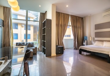 1 Bedroom Apartment  For Rent - Tonle Bassac, Phnom Penh thumbnail