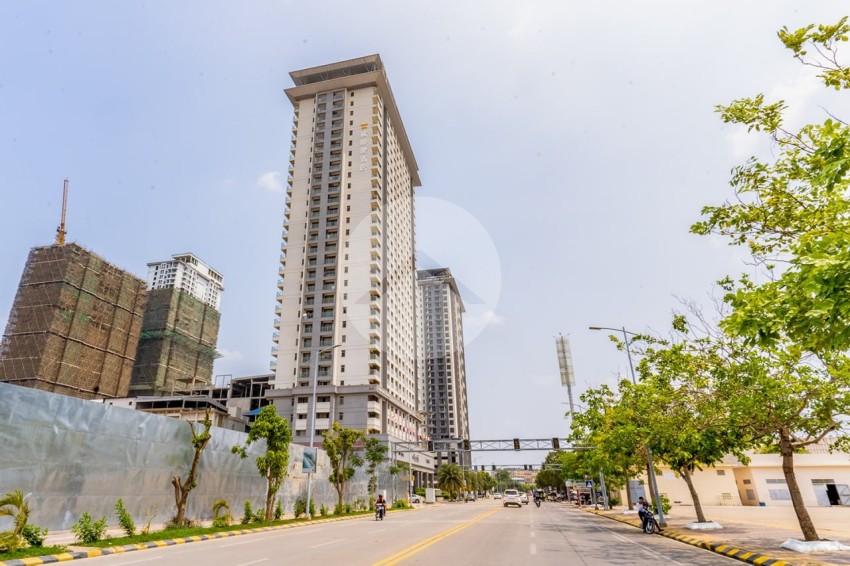 33rd Floor 2 Bedroom Penthouse Condo For Sale - D.I Riviera, Tonle Bassac, Phnom Penh