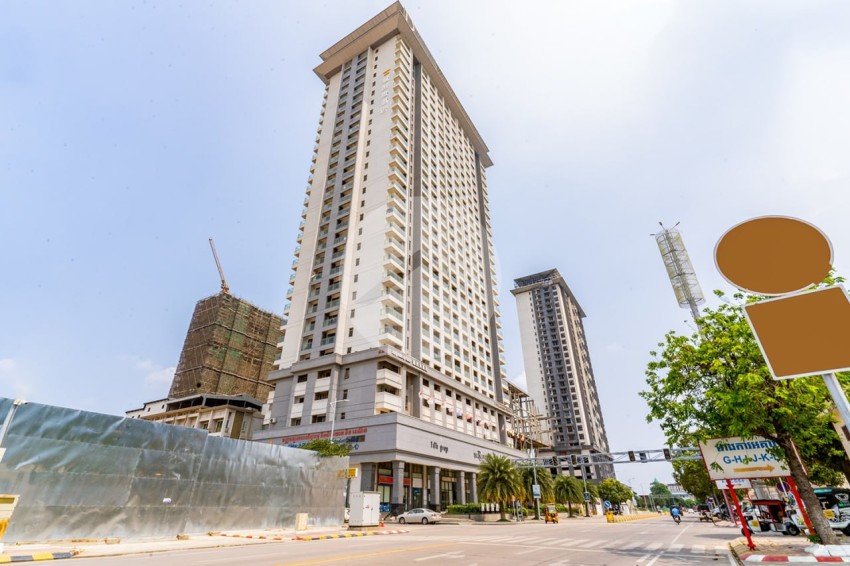 33rd Floor 2 Bedroom Penthouse Condo For Sale - D.I Riviera, Tonle Bassac, Phnom Penh