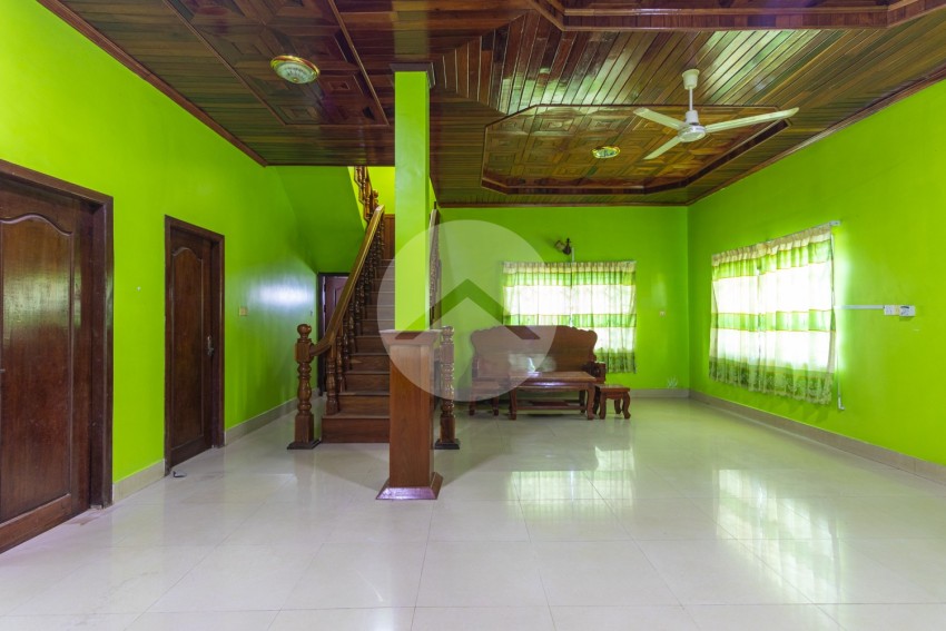 4 Bedroom Villa For Rent in Svay Dangkum, Siem Reap