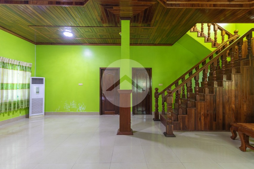 4 Bedroom Villa For Rent in Svay Dangkum, Siem Reap