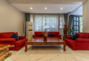 3 Bedroom Apartment For Rent - Svay Dangkum, Siem Reap thumbnail