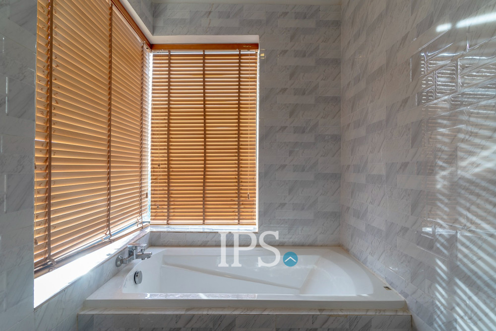 3 Bedroom Apartment For Rent - Svay Dangkum, Siem Reap - Image 22